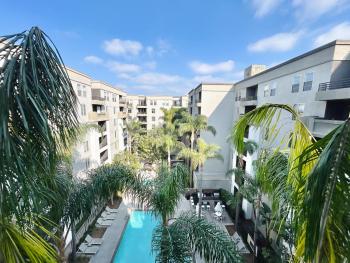 2BD 2BA Santa Monica Apartment with Relaxing Pool View, Los Angeles (fotografie 2)