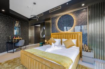 Sky Pool Gem with Iconic Burj Khalifa Views 3Br apartment in Paramount Hotel Midtown, Dubai (photo 3)