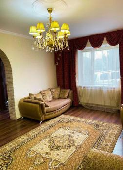 Будинок з Терасою Біля Фонтанів, Uman (foto 4)