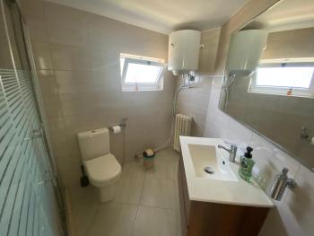 Bright & Spacious, Upscale Amman, Амман (фото 4)