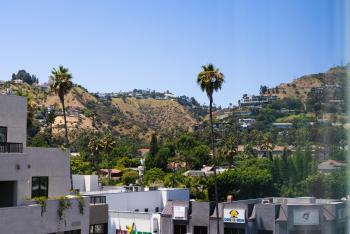 Bright Studio on Sunset Blvd Pool, Parking, Gym, Лос-Анджелес (фото 4)