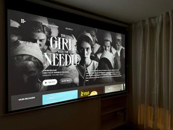 Chic Marble Arch with 100 inch Cinema & Premium Mattress, by The Design Traveller, Londyn (zdjęcie 3)
