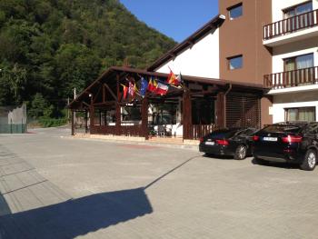 Hotel Class, Brezoi (photo 2)