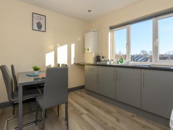 Pass the Keys Love Blooms in Lower Wortley - Couples Hideout with a Shared Kitchen, Leeds (fotografie 3)