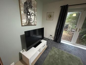 Contractor Friendly Spacious 3 Bed With Private Parking, Leeds (Foto 5)