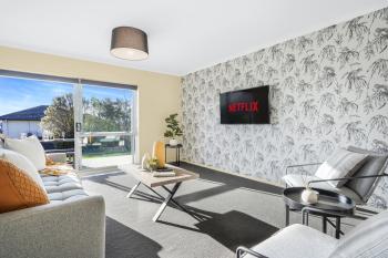 Cinema, Pool-Table, Dart Board, -By KOSH BNB, Hamilton (foto 3)