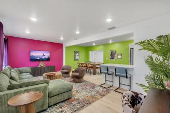 Spacious 4BD - Central Stay with Backyard & Games, Tallahassee (zdjęcie 4)