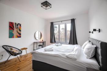 Luminous Central Retreat Spacious 2BD Apartment by Flat Mаnager, Sofia (Foto 4)