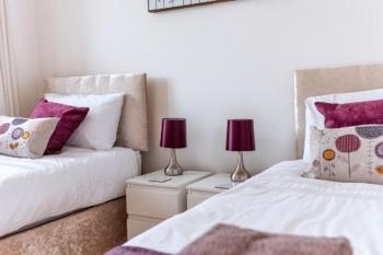 Central location - FREE Parking - Hawksbill Way, Peterborough (Foto 5)