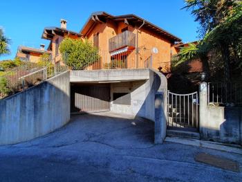 House in Luino with Green Garden and City Views, Luino (foto 5)
