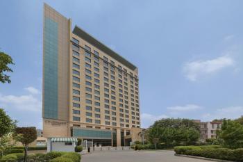 Courtyard by Marriott Gurugram Downtown, Гургаон (фото 2)