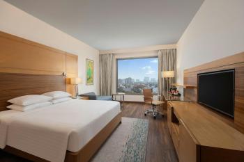 Courtyard by Marriott Gurugram Downtown, Гургаон (фото 4)