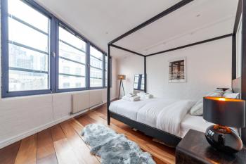 Penthouse 2BR duplex with Roof Terrace in Shoreditch, London (photo 5)