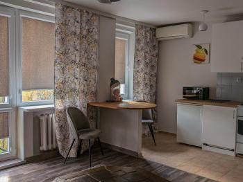 Velvet Trojdena 60 metrów do Szpitala Akademii medycznej, Varšava (fotografie 2)