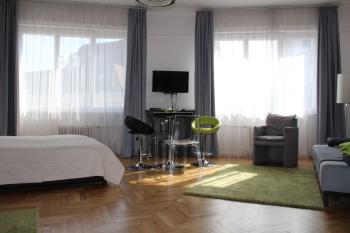 Bauhaus Studio with Parliament view, Budapešť (fotografie 5)