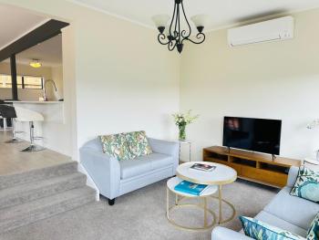 A Home Away from Home - Bucklands Beach Luxury 3-Bedroom Garden Villa, Auckland (foto 4)