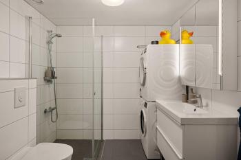 DINBNB APARTMENTS l 15min to C Station l Huge Social Space l Balcony, Oslo (photo 5)
