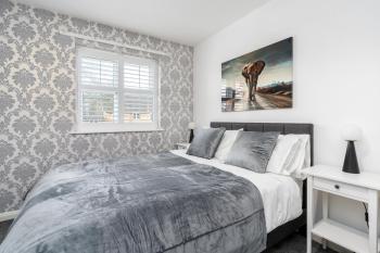 Cozy 2 Bed Apartment - Unlimited Wi-Fi - Free Parking - Sleeps 6 - By Old Trafford, Манчестер (фото 2)