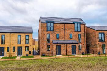 Stunning 3 Story Home, 3 x King Size Beds, Pool Table, Free Parking x2, Ping Pong, Manchester (fotografie 3)