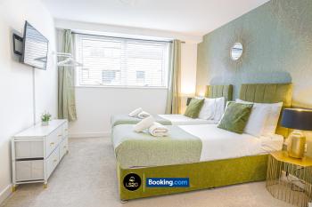 Stylish 2 Bedroom Apt By LS2G Short Lets & Serviced Accommodation Greater London With Free Parking, London (photo 4)