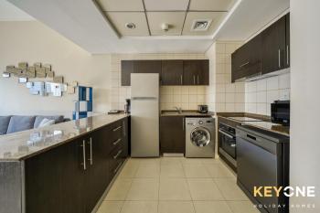 Contemporary One Bedroom with Full Marina View, Dubaj (fotografie 3)