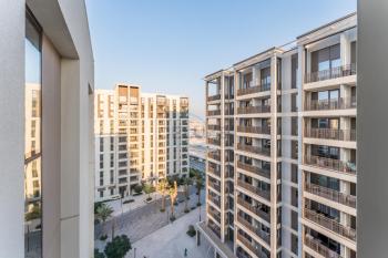 Community View 2BR with Balcony, Surf at Creek Beach Building 2, Creek Harbour by Deluxe Holiday Homes, Dubaj (zdjęcie 4)