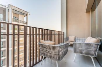 Community View 2BR with Balcony, Surf at Creek Beach Building 2, Creek Harbour by Deluxe Holiday Homes, Dubaj (zdjęcie 3)