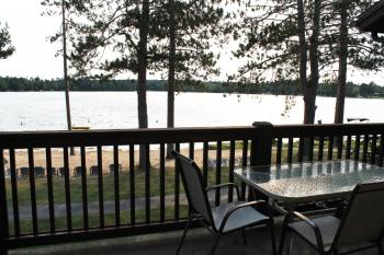 Two Bed Condo at Wild Eagle Lodge on Duck Lake #220, Eagle River (foto 2)