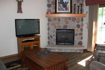 2 bed condo at Wild Eagle Lodge on Duck Lake, #201, Eagle River (foto 2)