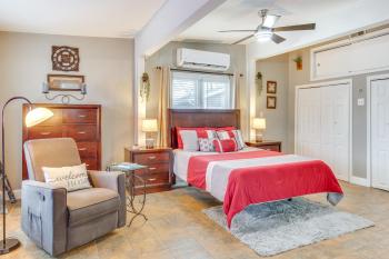 10 Mi to Dtwn Kansas City Cozy Studio with Grill!, Канзас-Сити (фото 3)