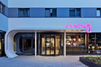 Moxy Hamburg Altona, Hamburk (fotografie 2)
