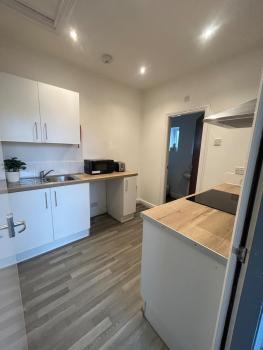 Spacious Apartment near train station with a parking space, Birmingham (fotografie 4)