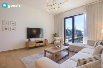 HiGuests - Elegant 1BR Retreat with Sea View in La Rive, Dubai (foto 2)