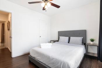 Ground-Floor 1-Bedroom by Beverly Hills Steps from Restaurants, Cafes and Shopping, Los Angeles (fotografie 2)