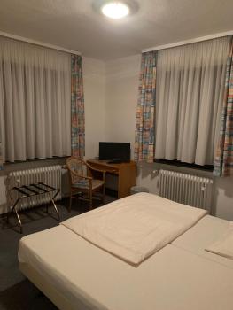 Waldhotel Hensel's Felsenkeller, Frankfurt/Main (photo 4)