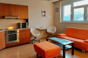 Cozy 1 bed top floor apartment in the Old town Bratislava, Bratislava (fotografie 4)