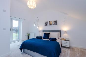 Stunning 3 Story Home, 3 x King Size Beds, Pool Table, Free Parking x2, Ping Pong, Manchester (fotografie 2)