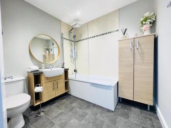 Top Floor Getaway with Cozy Canopy Bed, Edinburgh (fotografie 3)