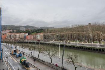 Piso Señorial con vistas a la ria, Бильбао (фото 2)