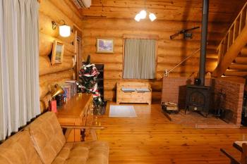 北軽井沢の浅間山麓に佇む本格カラオケとサウナ付きログハウス, Tsumagoi (foto 4)