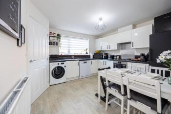 Trox Home - Cosy Vibes - FREE Parking - Zero Fuss, Манчестер (фото 5)