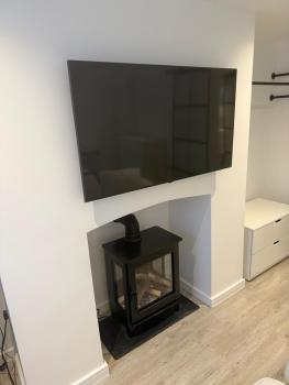 Large 1 bedroom self contained garden flat, Windsor (Foto 4)