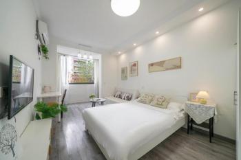 Jingyi Apartment, Шанхай (фото 2)