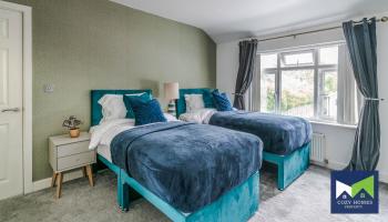 Spacious and Comfortable 5 Bedroom, 2 Bathroom Home with POOL TABLE, perfect for Contractors, NEC and Families, Birmingham (fotografie 5)