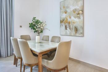 Luxury Living in Marina Liv Residence 2BR, Dubaj (zdjęcie 5)