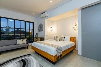 Huge & Good location 6 BR Villa in Seminyak, Seminyak (photo 5)