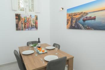 Stylish Valletta 1 bedooom Penthouse with Terrace in the centre with Views, Valletta (photo 5)