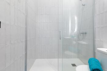 Apartamento 3º nuevo a estrenar cerca del mar, Валенсия (фото 2)