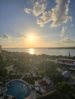 Espectacular Beach & Laguna view Cancun at SALVIA CONDOMINIUMS, Cancún (Foto 3)