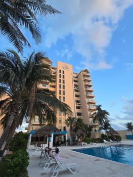 Espectacular Beach & Laguna view Cancun at SALVIA CONDOMINIUMS, Cancún (Foto 5)